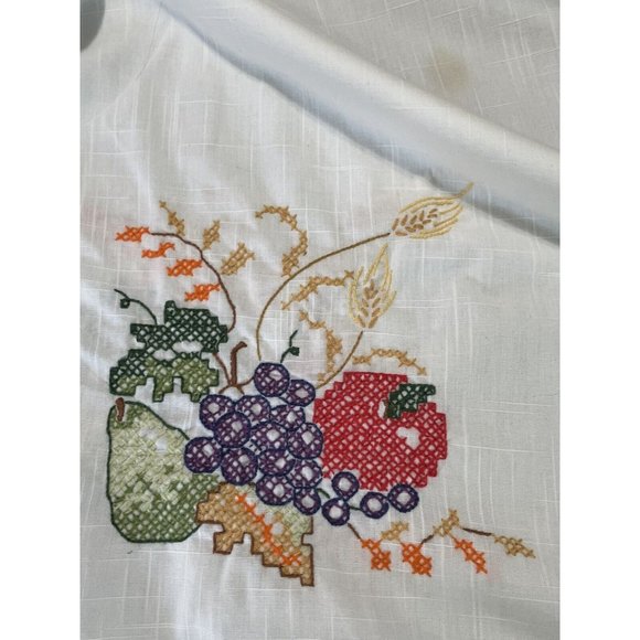 VTG Tablecloth & Napkins Fall Harvest Pumpkins Fruit Mushrooms Hand Embroidered - Picture 10 of 12